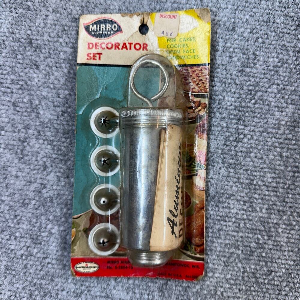 Vintage Mirro Aluminum Decorator Set Cakes Cookies 4 Tips Made In USA New